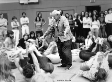 Moshé Feldenkrais in Freiburg 1981 – © Irene Sieben